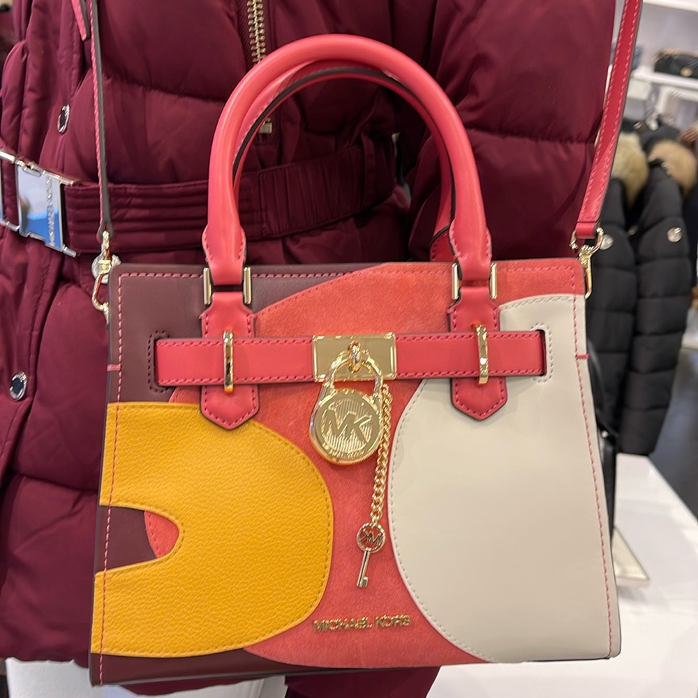 MICHAEL KORS Hamilton Small Two-Tone Satchel
COLOR LIGHT BERRY SHERBET MULTI
NWT - Picture 15 of 16